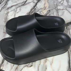 ‼️SALE‼️ Platform Sandals